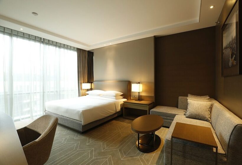 Standart Oda, Hyatt Place Shanghai Hongqiao Cbd