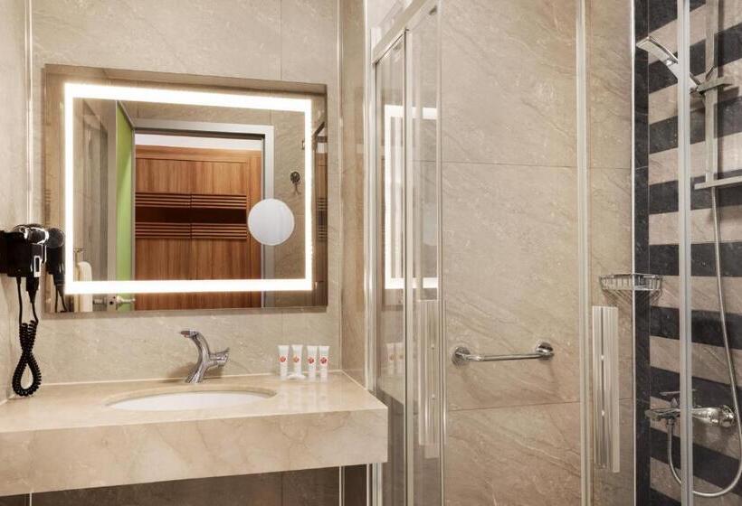 غرفة ديلوكس مطلة على المدينة, Ramada By Wyndham Diyarbakir