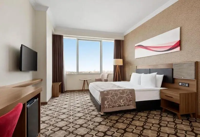 اتاق لوکس با چشم‌انداز شهر, Ramada By Wyndham Diyarbakir