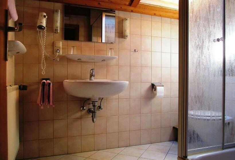 חדר אקונומי, Bräulerhof