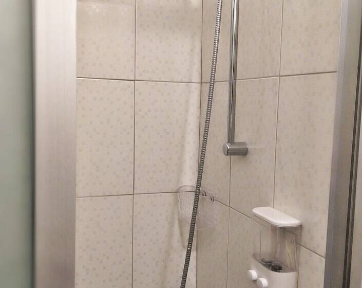 اتاق استاندارد, Stay Inn Guest House