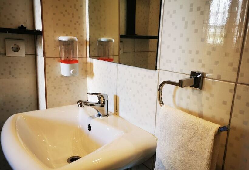 اتاق استاندارد, Stay Inn Guest House