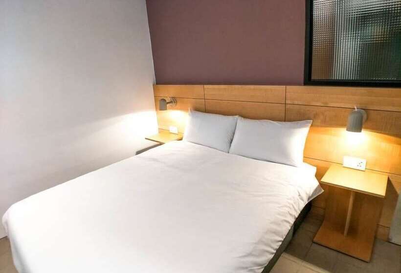 اتاق استاندارد, Dayspring Inn