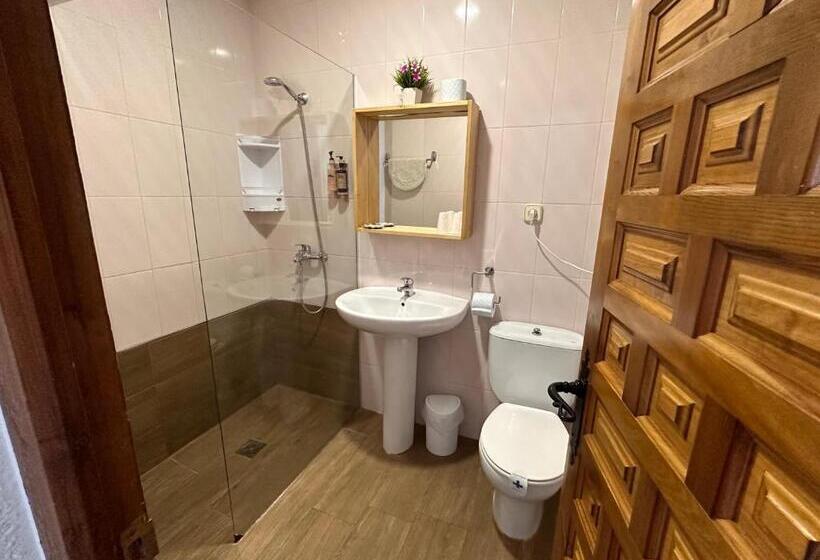 Номер Стандарт Трехместный, Consuegra