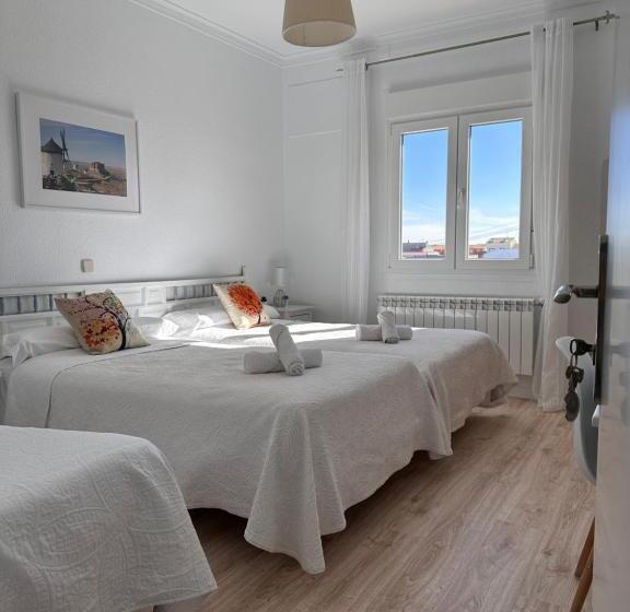 Номер Стандарт Трехместный, Consuegra