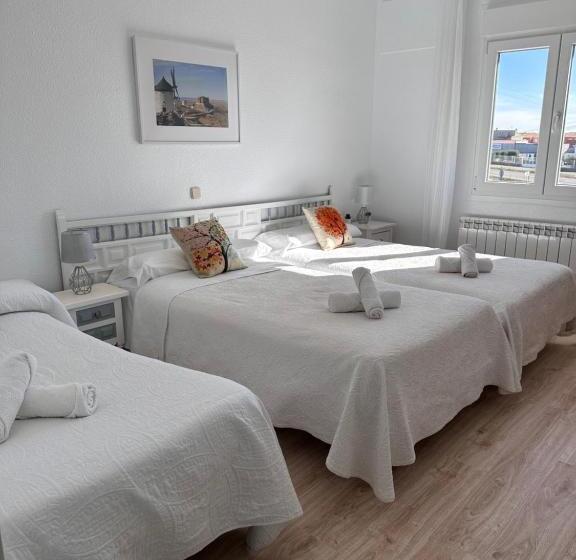 Номер Стандарт Трехместный, Consuegra