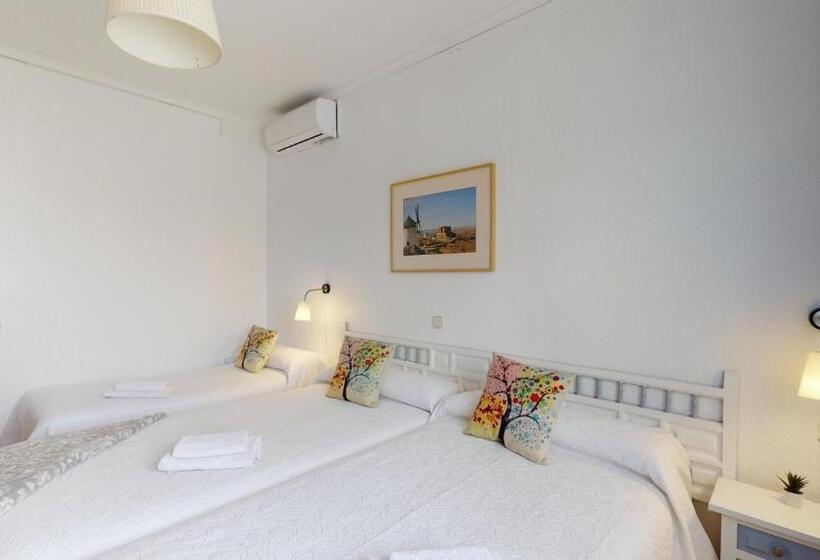 Номер Стандарт Трехместный, Consuegra