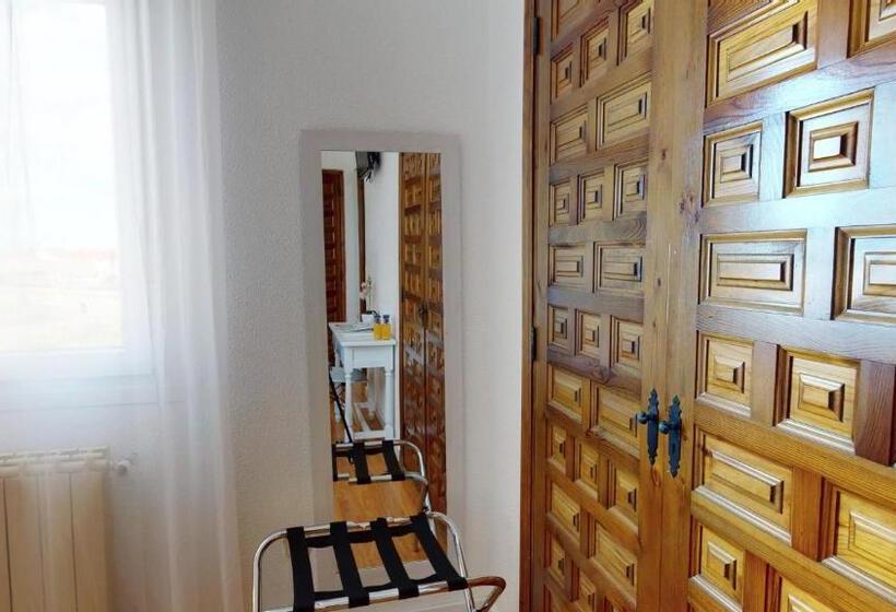 Номер Стандарт Трехместный, Consuegra