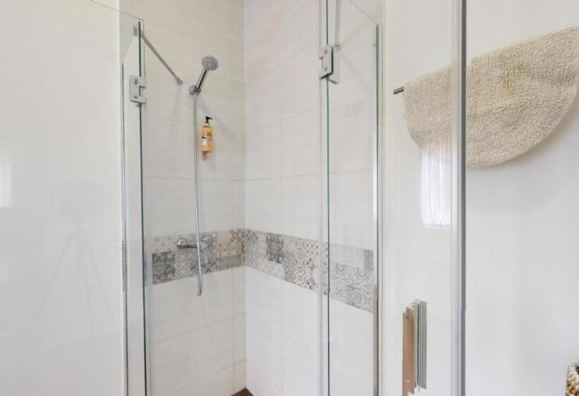 Семейный Номер, Consuegra