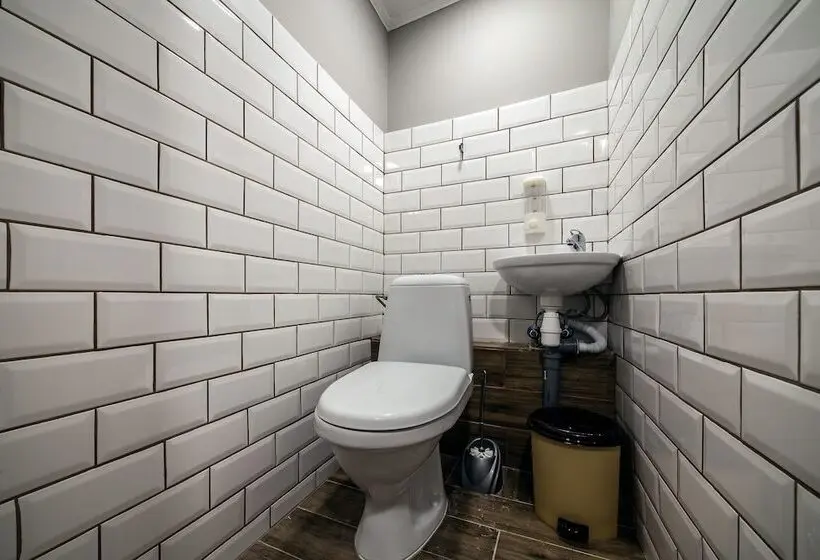 Geteiltes Mehrbettzimmer, Ostriv Hostel