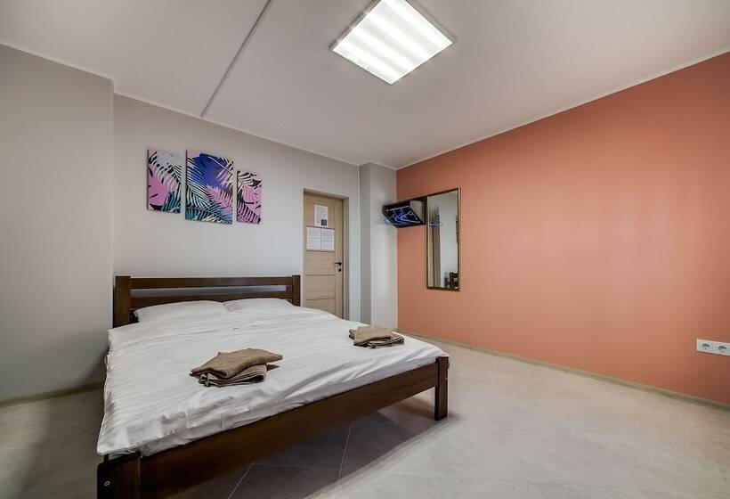 اتاق استاندارد, Ostriv Hostel