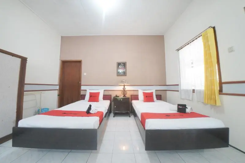 スタンダードルーム, Reddoorz Near Balai Kota Malang