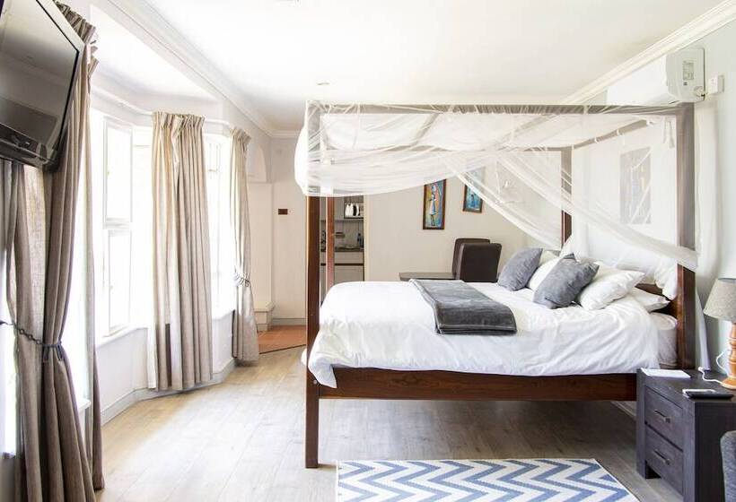 اتاق استاندارد, The Leslie Executive