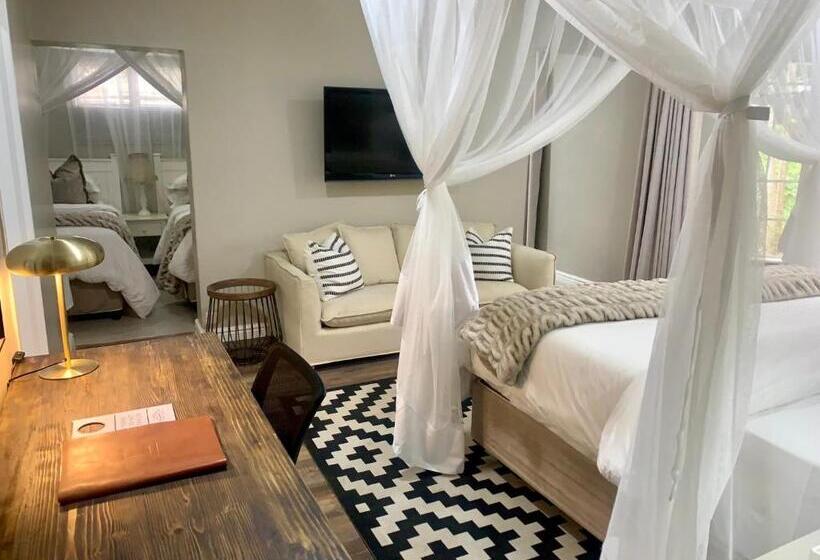 اتاق استاندارد با تخت بزرگ, The Leslie Executive