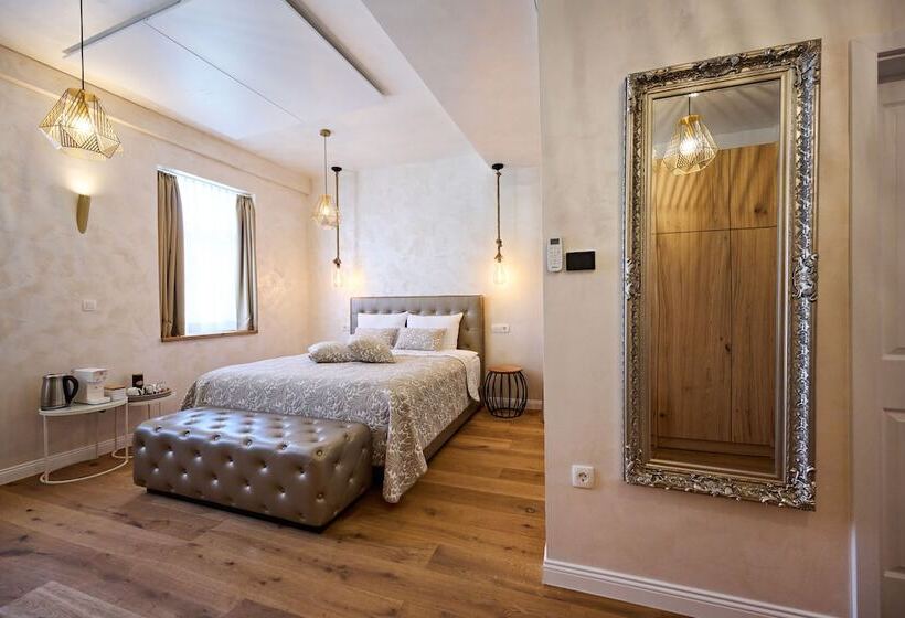 اتاق لوکس, Hiša Ančka, Boutique Hotel & Maja Rooms