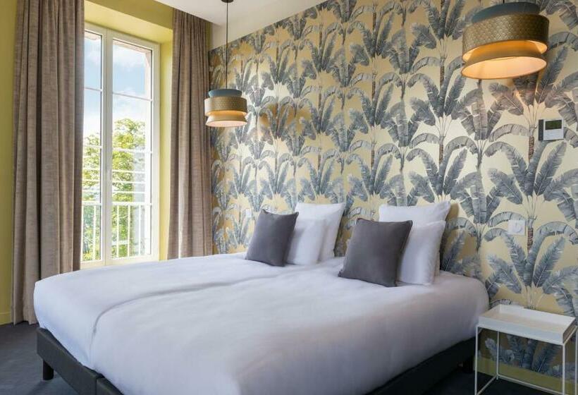 Номер Стандарт, Château De Tauzies, The Originals Relais