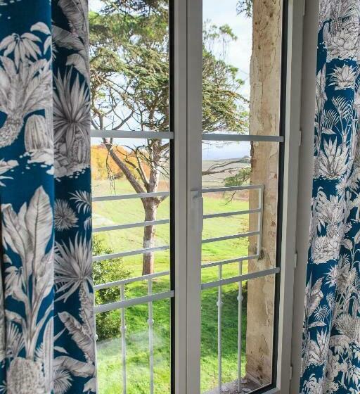 Номер Стандарт, Château De Tauzies, The Originals Relais