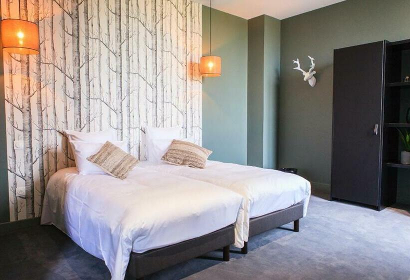 Номер Стандарт, Château De Tauzies, The Originals Relais