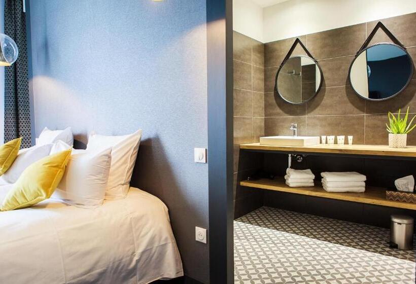 Люкс Повышенной Комфортности, Château De Tauzies, The Originals Relais