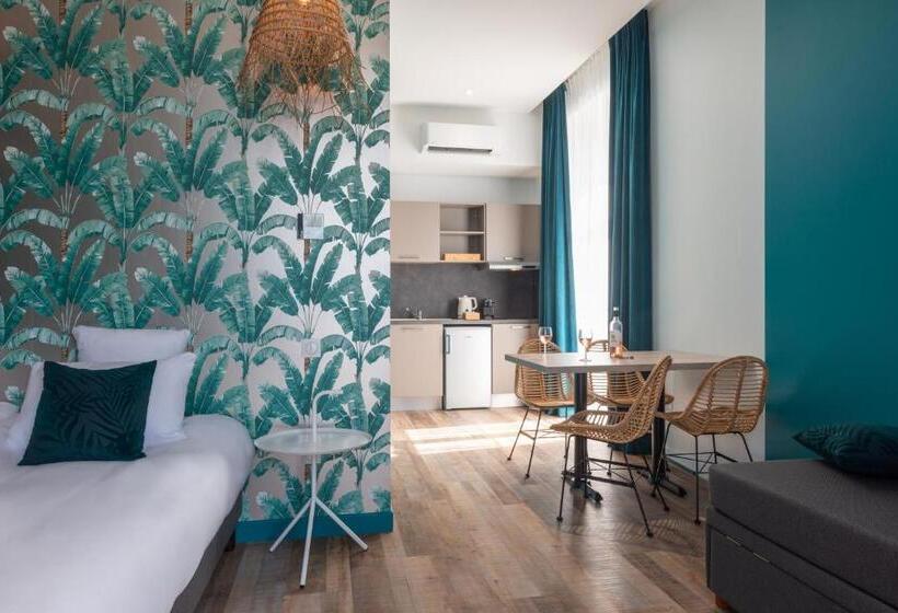 Family Suite, Château De Tauzies, The Originals Relais