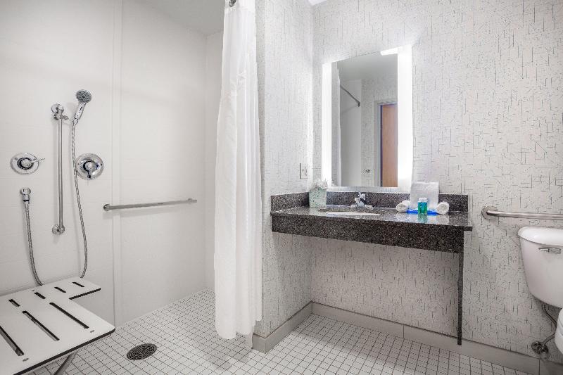 اتاق سوپریور, Roygent Parks Hanoi