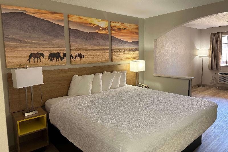 اتاق استاندارد, Roygent Parks Hanoi