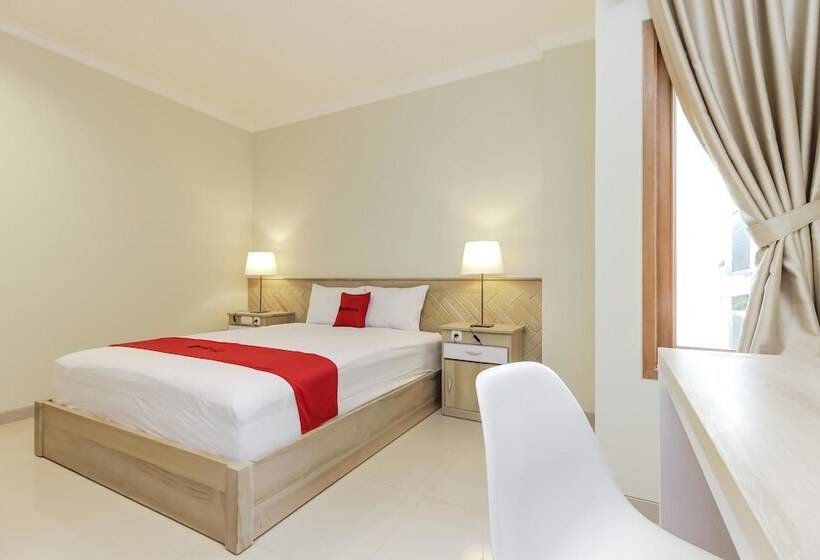 Номер Стандарт, Reddoorz Premium Near Ragunan Zoo 2