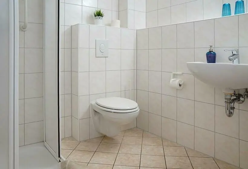 اتاق استاندارد, Boootshaus   Am Spreeufer