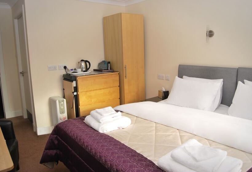 غرفة قياسية, The Old Schoolhouse