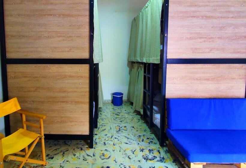 سرير فى غرفة مشتركه, Hostel Trip Monkey San Gil