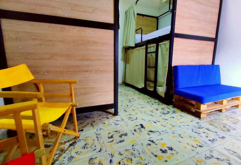 سرير فى غرفة مشتركه, Hostel Trip Monkey San Gil