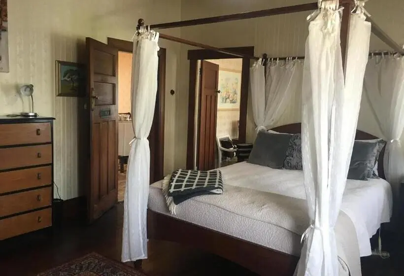 バルコニー付きデラックスルーム, The Inn At The Convent