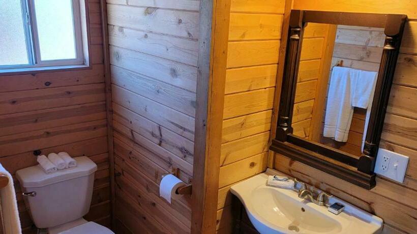 سوییت جونیور لوکس, Stateline Cabin