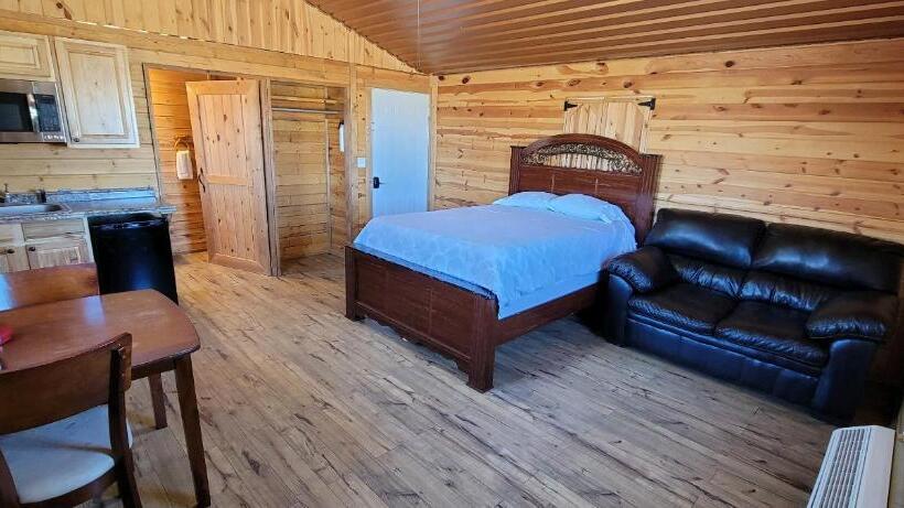 سوییت, Stateline Cabin