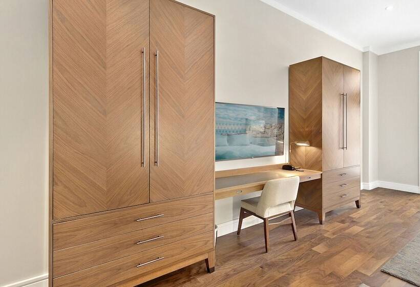 Delüks Stüdyo, The Vanderbilt Hotel Suites