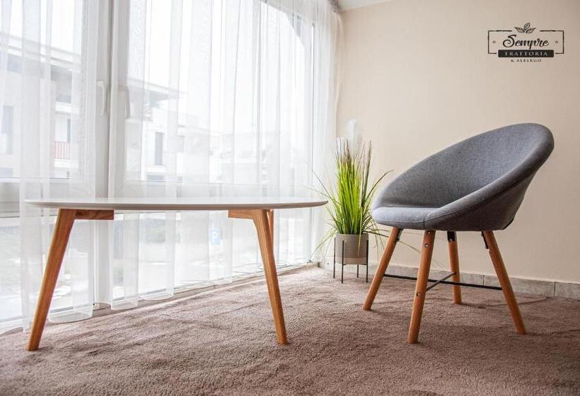 Номер Стандарт с Террасой, Sempre étterem és Panzió