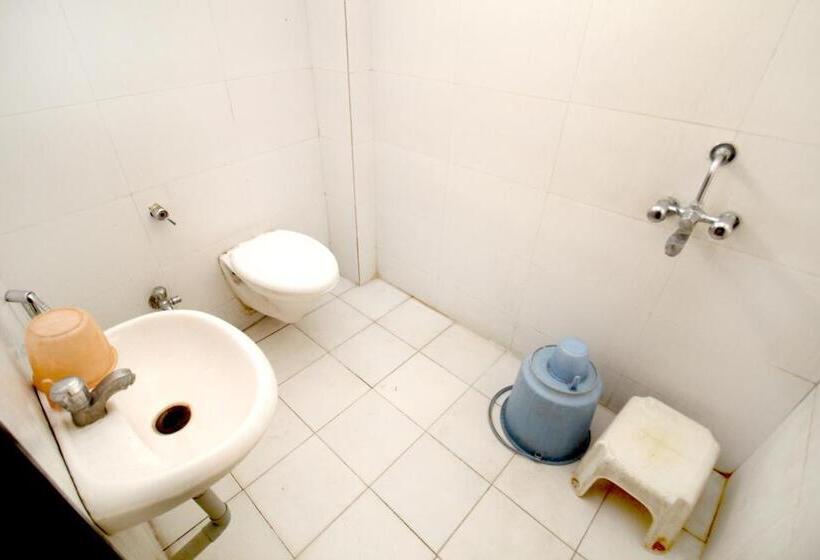 اتاق اجرایی, Gomatgiri