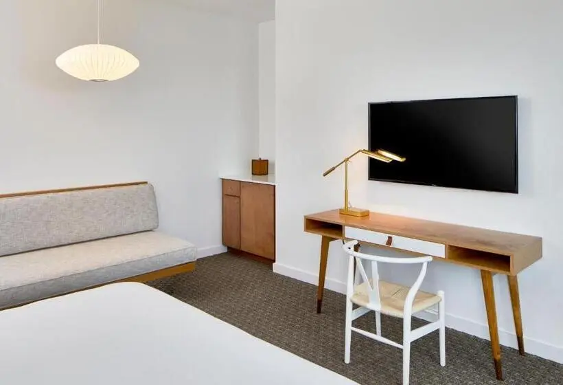 Superior Room King Size Bed
