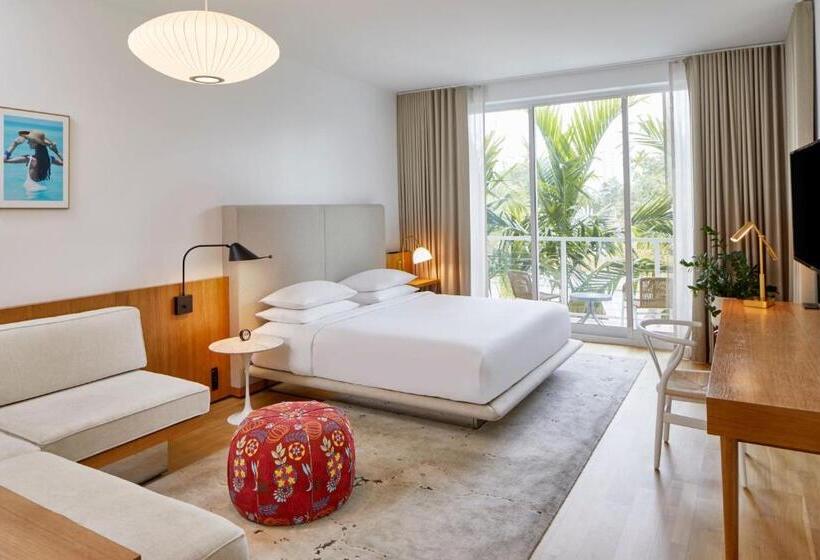 스탠다드 룸 킹사이즈 침대, The Sarasota Modern, A Tribute Portfolio