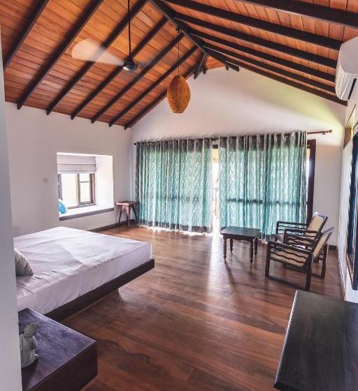 海景标准平房, Omia