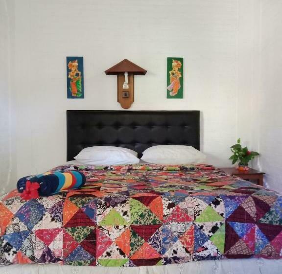 غرفة قياسية مزوَّدة بشُرفة, Rini