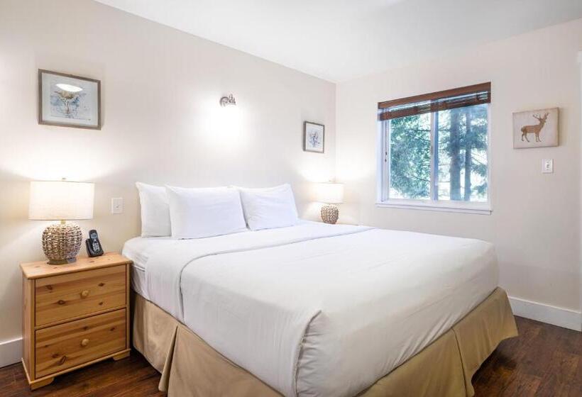 Superior Værelse King Size Seng, West Coast Trail Lodge