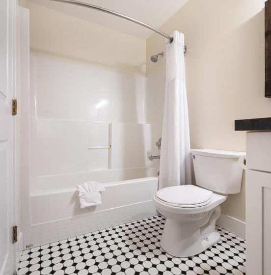 Superior Værelse King Size Seng, West Coast Trail Lodge