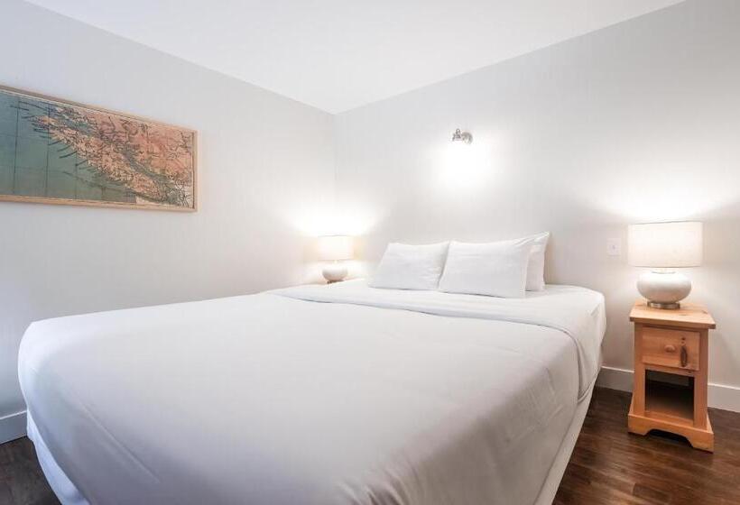 Superior Værelse King Size Seng, West Coast Trail Lodge