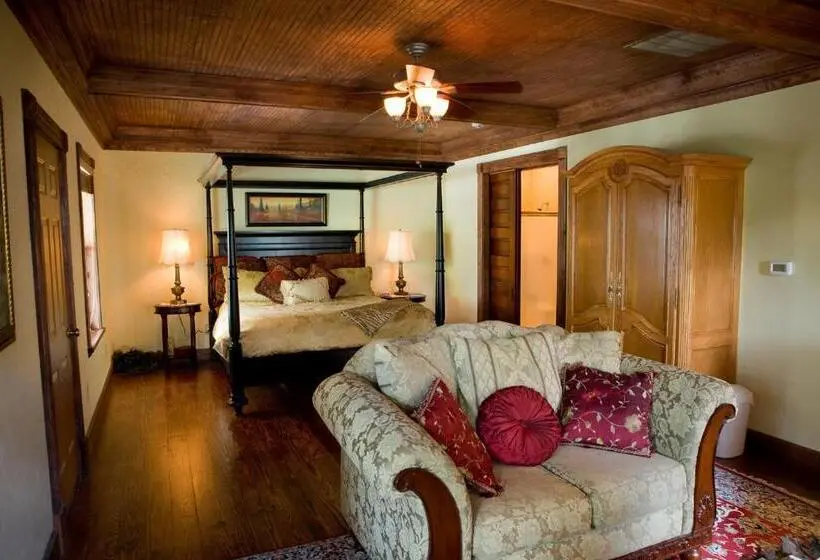 キングサイズベッドのデラックスルーム, Bed And Breakfast On White Rock Creek