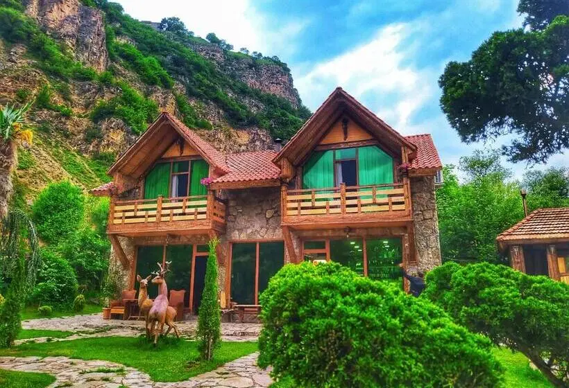 سوئیت با بالکن, Getahovit Resort