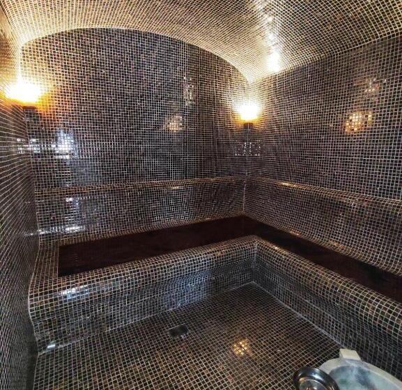 Дом 4 Спальни, Getahovit Resort