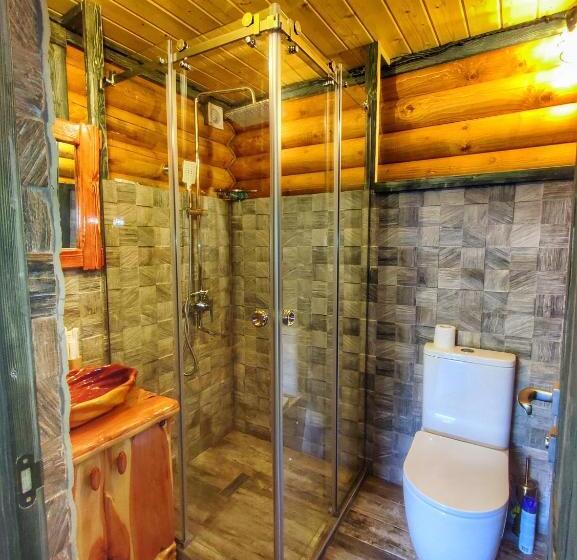 חדר לארבעה סטנדרטי עם מרפסת, Getahovit Resort