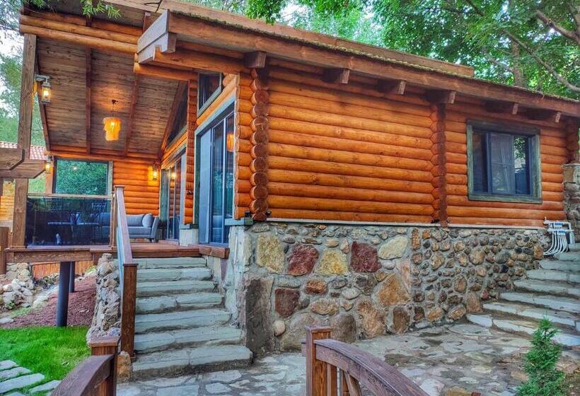 חדר לארבעה סטנדרטי עם מרפסת, Getahovit Resort
