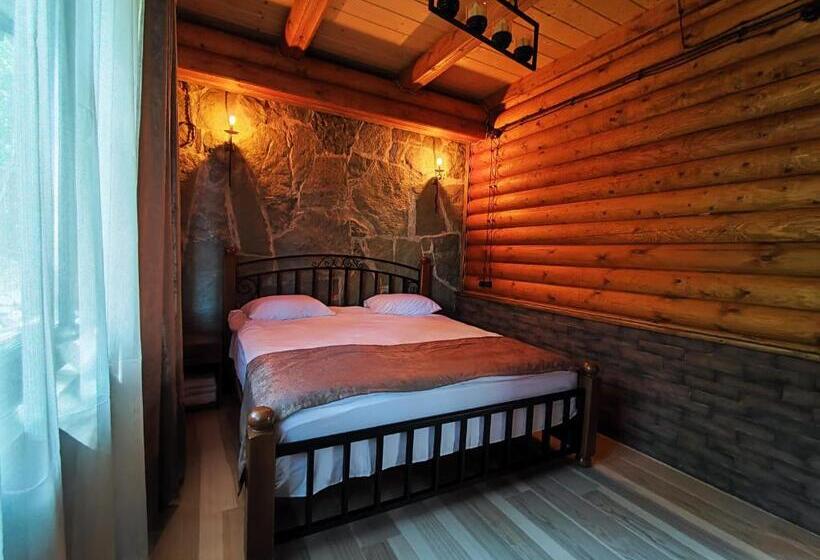 בית, 4 חדרי שינה, Getahovit Resort